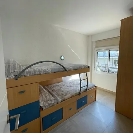 Piso A 150 Mts De La Playa Con Espectacular Terraza Y Wifi
